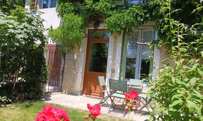Saint-Jean-dʼArvey House | LA MAISON DES SŒURS - SAINT JEAN D'ARVEY