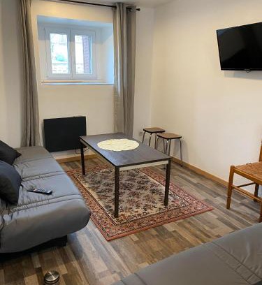 Jars House | La Maison de Jars