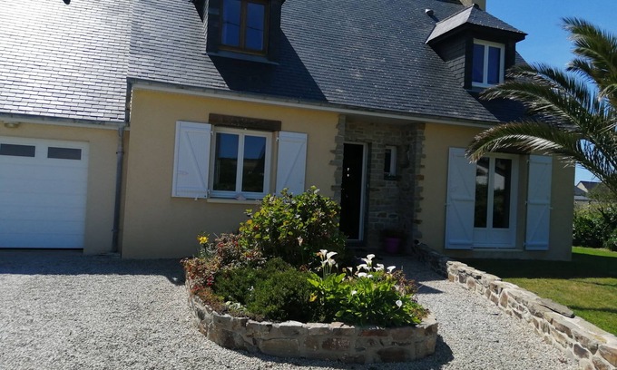 Surtainville House | LA MAISON DE LA PLAGE located 250 metres from the beach and 1 km from the shops