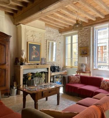 Tournus House | La maison de Lea, chambres d'hôtes de 14 couchages