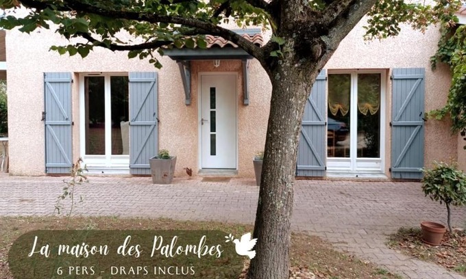 Francheville House | La Maison des Palombes