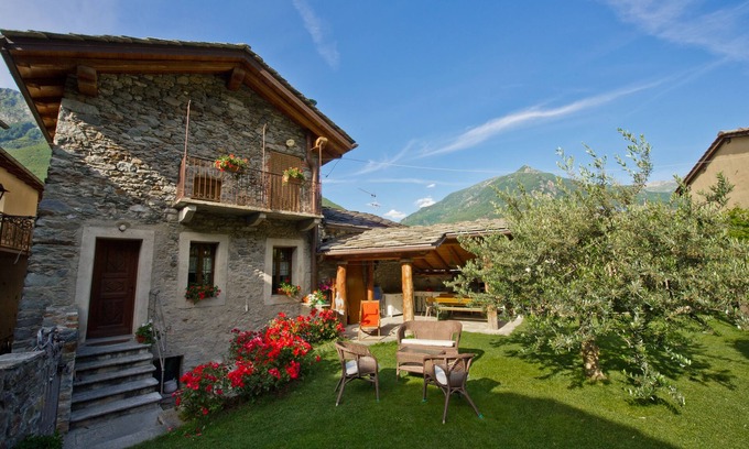Grand Vert Bed & Breakfast | La Maison des Vignerons Chambres d'Hotes