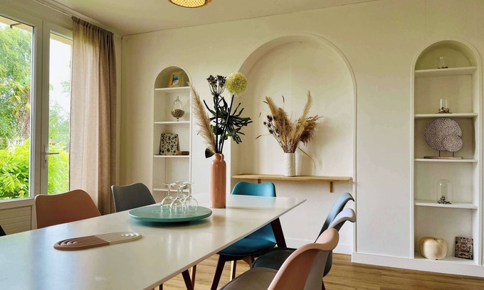 Foucarville House | La Maison du Bonheur, Cozy family refuge near Utah