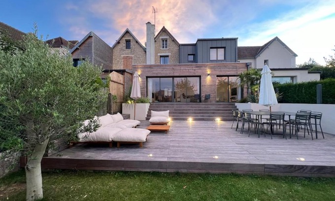 Haie Vigne Villa | La Maison du Nice Caennais