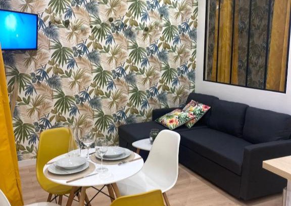 Luxeuil-les-Bains Apartment | La Maison du Soleil