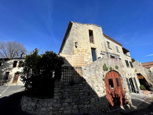 Saint-Martin-de-Londres House | La Maison des Remparts