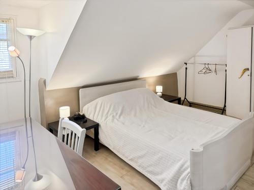 Vic-sur-Cere House | La maison Hortensias Vic-Sur-Cère - 6pers