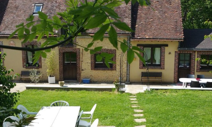 Saint-Denis-d'Authou House | La Maison Lierue