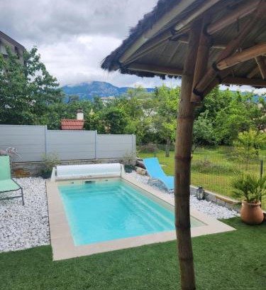 Aix-les-Bains Apartment | La maison Marilyne - T2 avec piscine privative
