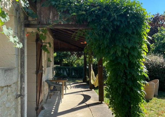 Velines Villa | La Maison Pourpre