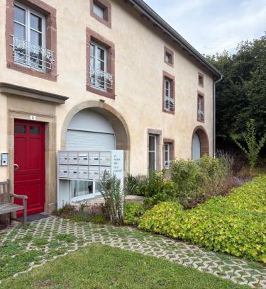 Lepanges-sur-Vologne Bed & Breakfast | La maison près de la fontaine B&B paisible 1