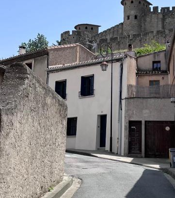 Carcassonne House | La maison rue Nadaud, au pied des remparts