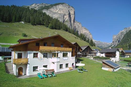 Selva di Val Gardena Apartment | La Majon Apartments