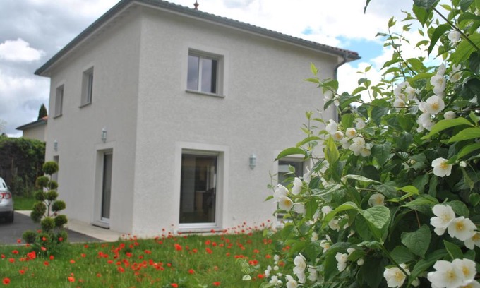 Chassieu House | La Marina