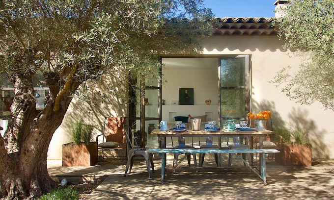 Lauris House | La Matina: Family Haven with Olive Garden Oasis