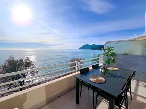 Les Sablettes Apartment | La Mer Résidence La Fontaine