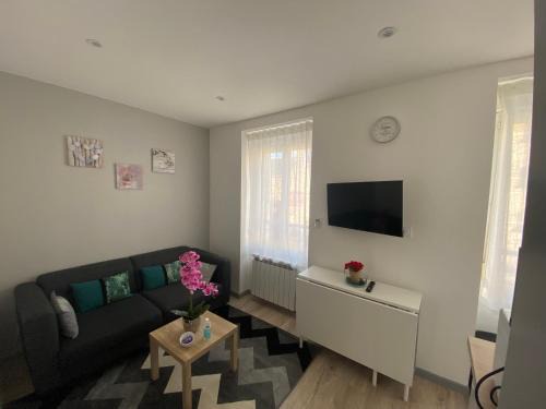 Parame Apartment | La merveille de Rochebonne 1