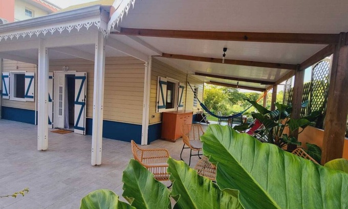 Saint-Esprit Villa | La Mignonnette kréole Family villa sleeps 4 + 2