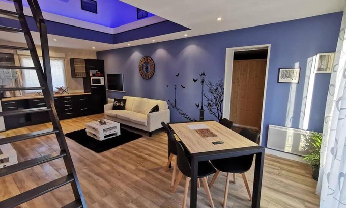 Mirebeau-sur-Beze Apartment | La Mirabella, studio avec sauna