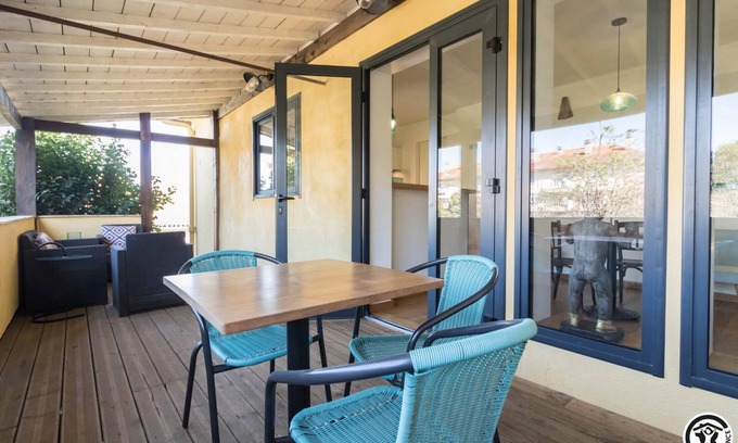 Ramonville-Saint-Agne Apartment | La Mirande Rouge - Ramonville-Saint-Agne