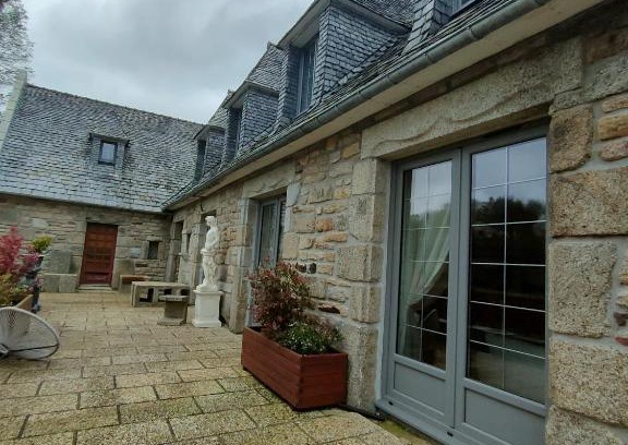 Huelgoat House | La montagnarde