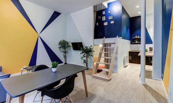 Centre Sud Apartment | LA NANOU, APPART. LOFT 60m2 - PRIVATE YARD IN THE HISTORICAL CENTER OF DIJON