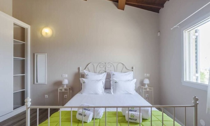 Mosteiros Cottage | La Nouvelle - Azorean Butler
