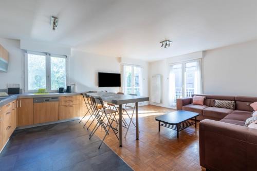 L'Hay-les-Roses Apartment | La Nuit en Rose - 3 chambres - Balcon