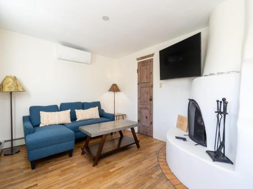 South Capitol House | La Paloma