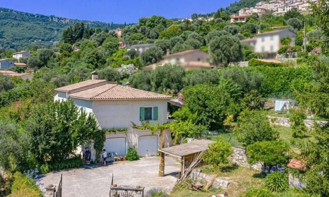 Le Bar-sur-Loup Apartment | La Pascaline,locations-06 a 30mn Cannes Nice