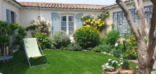 La Couarde-sur-Mer Bed & Breakfast | La Passerose 3 pièces avec jardin au calme,à 300m de la plage,