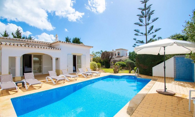 Mato Serrao Villa | La Pausa - a peaceful haven close to Carvoeiro