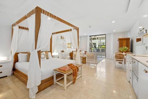 Casuarina Apartment | La Petit Unite - Luxe Santai Studio by uHoliday