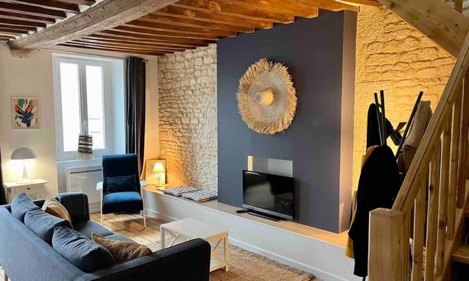 Luc-sur-Mer Apartment | La Petite Baleine, appt à 50m de la plage