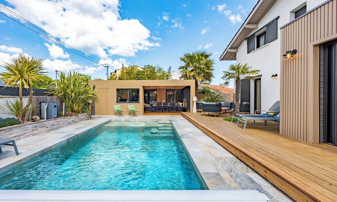 Anglet Villa | La Petite Californie : An Enchanting Getaway in Anglet