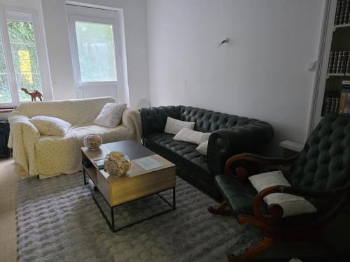 Brevainville House | La petite maison au bord du Loir