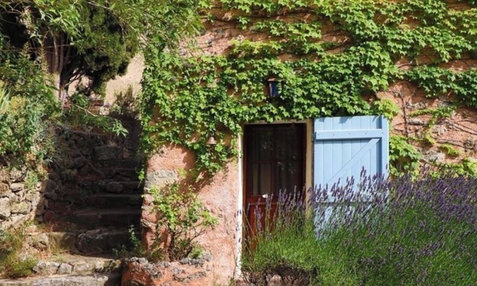 Tourtour House | "La Petite Maison Dans les Nuages" Maison Avec Balnéo Petit Déjeuner Inclus