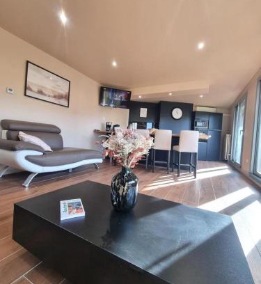 Saint-Chamond Apartment | La petite plenitude
