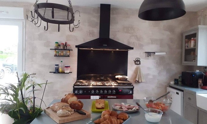 Chitenay House | La Petite Salamandre
