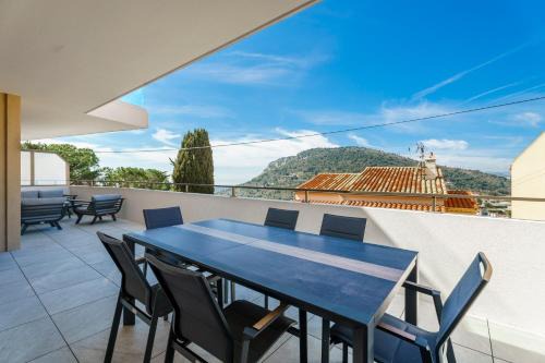 La Turbie Apartment | La Pinède de La Turbie - Appt vue mer et montagne