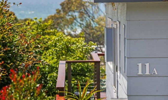 Pambula Beach House | La Plage - Enjoy a break by the sea