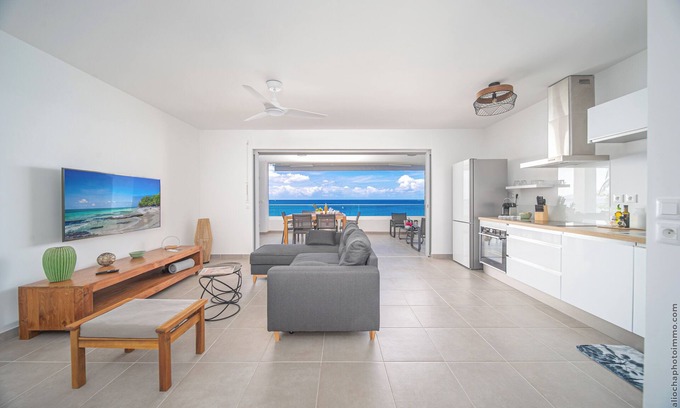 Schoelcher Apartment | La Plage Martinique - 1BR Appartement on the Beach