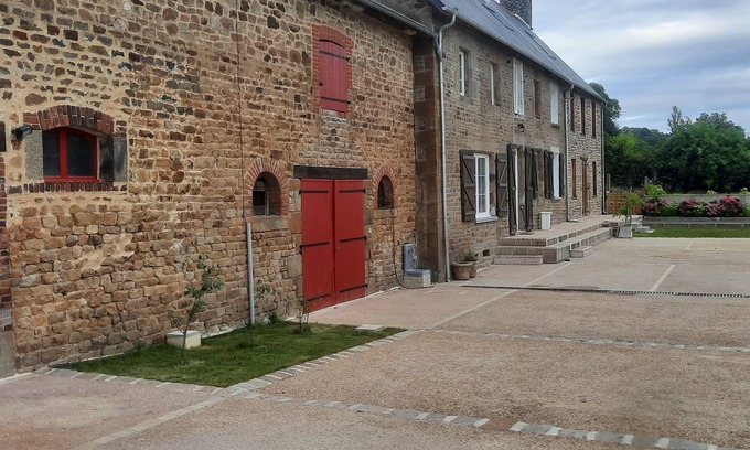 Saint-Martin-des-Champs House | LA PLANCHE La Ferme du Quesnoy Ideal for families (in the country, close to town)