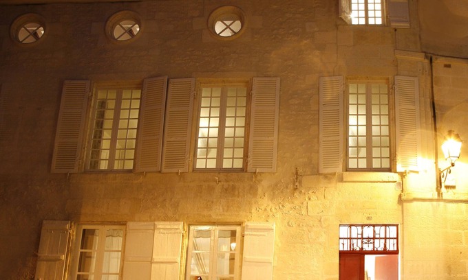 Saintes House | La Porte Rouge - The Red Door Inn Chambres d'Hotes