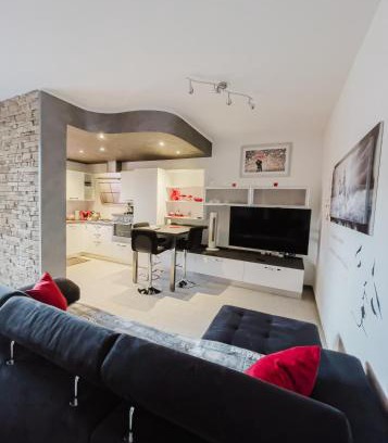 Tavernerio Apartment | La Primula by Quokka 360 - flat outside the city of Como