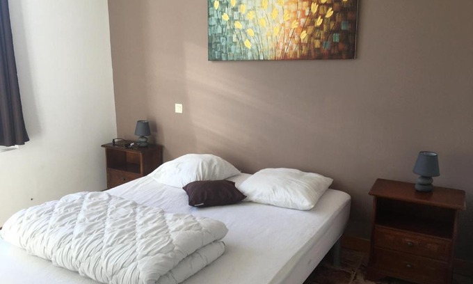 Azille Apartment | La Promenade option B