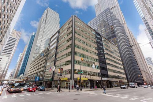 Downtown Chicago Hotel | La Quinta by Wyndham Chicago Downtown