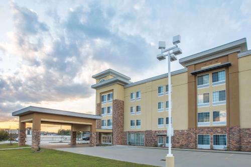 Hattiesburg Hotel | La Quinta by Wyndham Hattiesburg - I-59