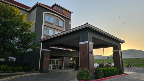 Lawton Hotel | La Quinta by Wyndham Lawton/Fort Sill