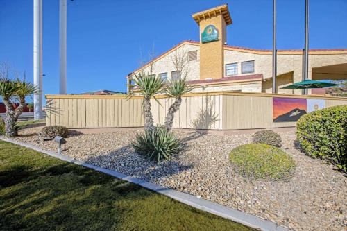 Biggs Field Hotel | La Quinta Inn by Wyndham El Paso Cielo Vista